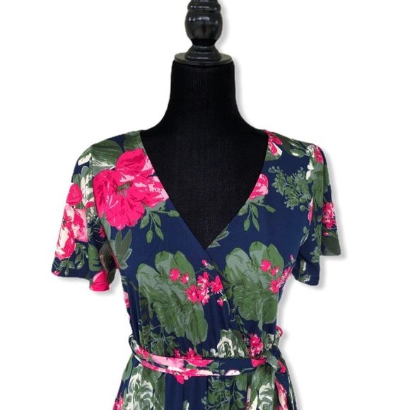 Kiki LaRue Dealmaker Dress in Navy/Fuchsia Floral NWT size Small - Picture 4 of 13